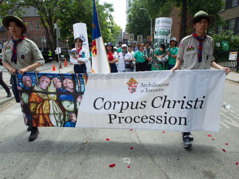 Cardinal-Leo-Cathedral-Toronto-Corpus-Gustavo-Kralj-GaudiumPress0020