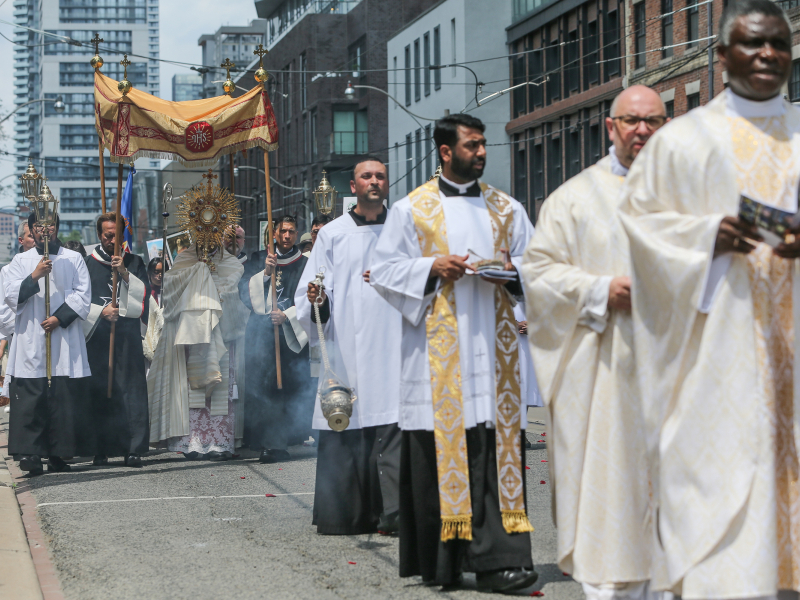 Cardinal-Leo-Cathedral-Toronto-Corpus-Gustavo-Kralj-GaudiumPress0033
