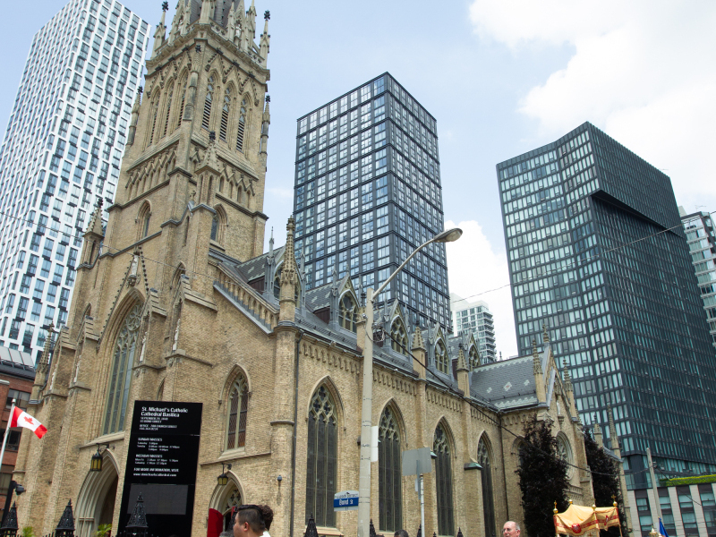 Cardinal-Leo-Cathedral-Toronto-Corpus-Gustavo-Kralj-GaudiumPress0035