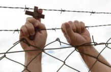 China’s Underground Catholics Face Mounting Pressure Under Xi’s “Sinicization” Drive, HRW Warns Persecution of Christians in China