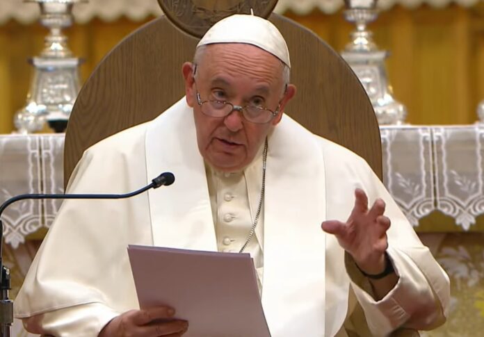 Pope Warns of Secularization in Canada, Offers Catholics 3 Challenges to Help Shape Prayer Life