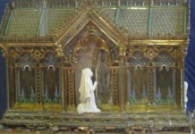 Historic Arrival of Lourdes Relics Draws Thousands to Yaoundé in Moment of National Grace Saint Bernadette Soubirous Relic