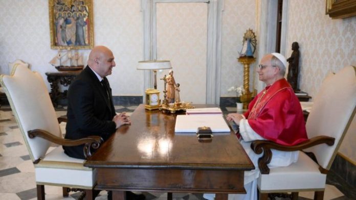 Pope Leo XIV meets Lebanese President Aoun Pope Leo XIV meets Lebanese President Aoun