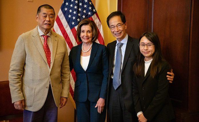 960px-Pelosi_with_Jimmy_Lai,_Martin_Lee_and_Janet_Pang Jimmy Lai, Martin Lee and Janet Pang and Nancy Pelosi at the U.S. Capitol (Public Domain Wikimedia Commons)