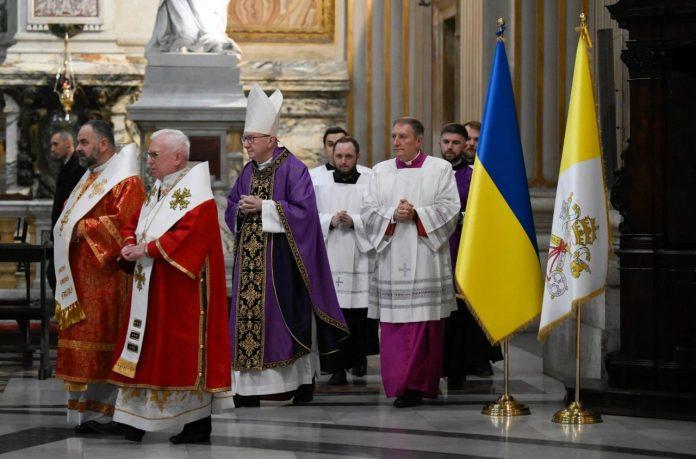 Cardinal Parolin celebrates Holy Mass with the Ukrainian community in Rome (@Vatican Media)