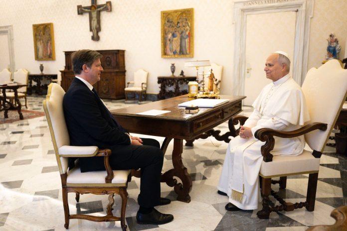 Eduard Hapsburg Archduke Eduard Habsburg with Pope Leo XIV (From Eduard Habsburg X account)