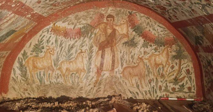 GoodShepherd The Good Shepherd fresco above a raised platform in the tomb in Hisardere Necropolis, Turkey. (Credit Arkeolojihaber and ancient origins)