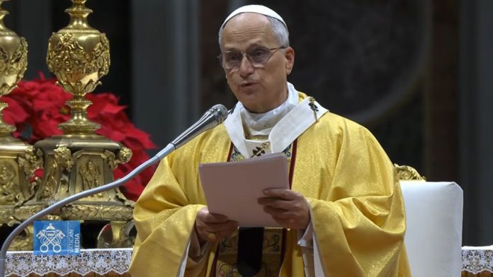 Papa Leão XIV celebra primeira Santa Missa de Natal de seu pontificado