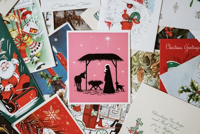 annie-spratt-j7Pi9-odoQ4-unsplash Christmas Cards (Photo by Annie Spratt on Unsplash)