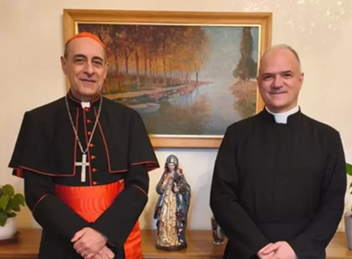 Cardinal Víctor Manuel Fernández, Prefect of the Dicastery for the Doctrine of the Faith, and Fr. Davide Pagliarani, Superior General of the Society of Saint Pius X (SSPX) (Archive)