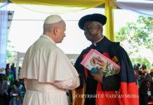 Pope Leo Urges African Academic Leaders to Form “Servants of the Common Good” Pope Leo XIV with the Rector of ar(Vatican Media)