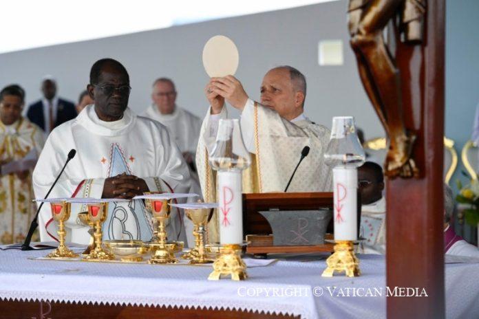 Pope Leo XIV holy mass in Cameroon Africa (Credit Vatican Media)
