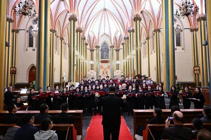 Beijing Diocese Sacred Sound Choir (Credit Xinde.org)