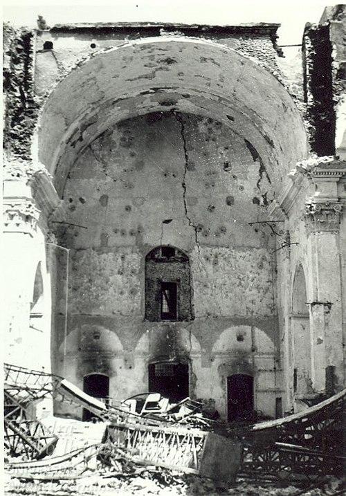 500px-Church_del_Salvador_(Elche)_after_it_was_burned_by_Republicans Main altarpiece of the Church del Salvador of Elche after it was burned on February 20, 1936 by Republicans in the time of the Spanish Second Republic. During the Civil War, revolutionaries destroyed or burned some 20,000 churches, along with church artwork and tombs, books, archives, and palaces.Miguel Ors Archive, in "La Guerra Civil en la Comunidad Valenciana (Public Domain Wikimedia Commons)