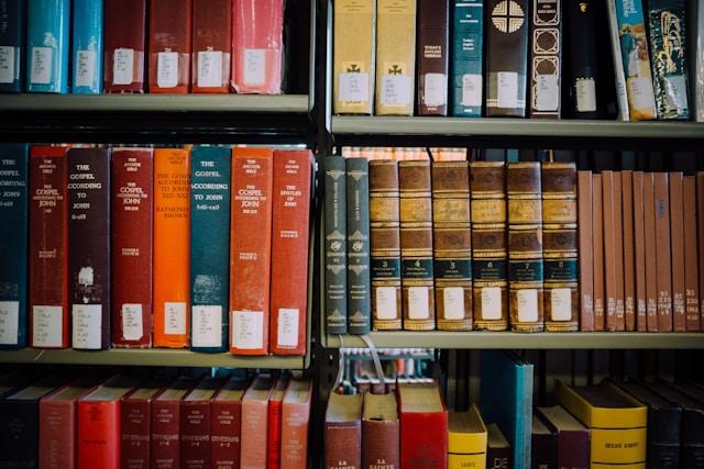books on theology Theology books and Bibles (Photo by Jonathan Simcoe on Unsplash)
