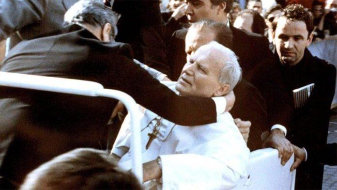 Archive photo of the attack on Pope John Paul II on 13 May 1981 (Vatican Media)
