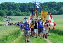 Chartres Pilgrimage Growth Reflects Spiritual Resistance and Renewed Mission Chartres pilgrimage (Credit Infocatholica)