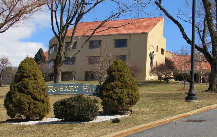 Rosary_Hill_Home Exterior of Rosary Hill Home, a nursing home/medical center run by the Dominican Sisters of Hawthorne in Hawthorne, New York (By Midnightdreary - Own work, CC BY-SA 3.0 Wikimedia)