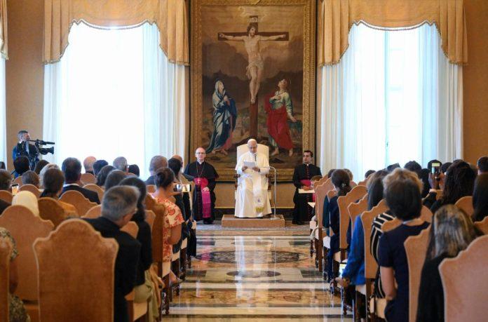 cq5dam.thumbnail.cropped.1500.844 Pope Leo XIV greets members of the Jérôme Lejeune Foundation (@VATICAN MEDIA)