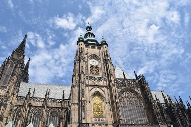 fabien-jolicoeur-a6t1wDfiQiA-unsplash St. Vitus Cathedral (Katedrála svatého Víta), Prague, Czech Republic (Photo by Fabien Jolicoeur on Unsplash)