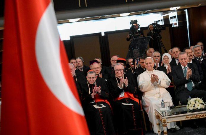 cq5dam.thumbnail.cropped.1500.844 (1) The Pope made his first public address in Ankara, Türkiye at the Nation's Library (@Vatican Media)