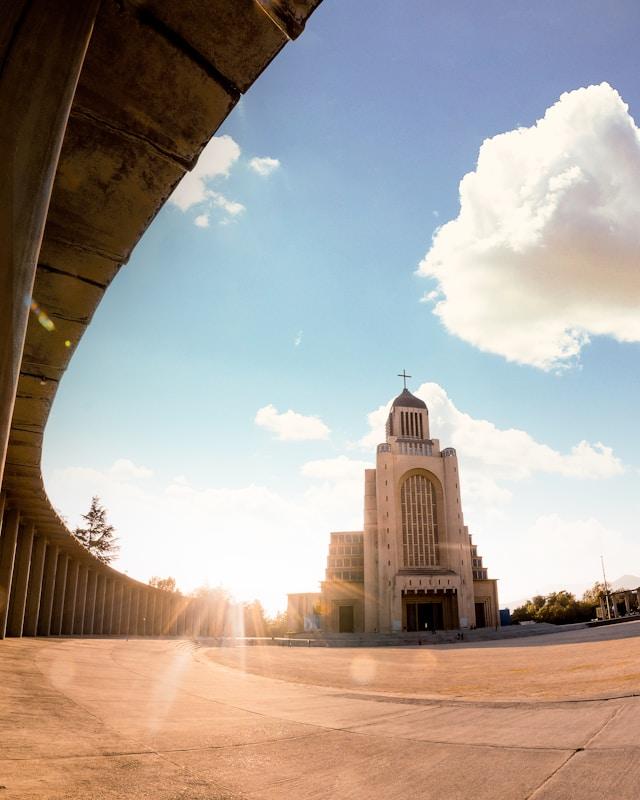 cristian-castillo-Ce1QfDYuIwo-unsplash Templo Votivo de Maipú - El Carmen, Maipú, Chile (Photo by Cristian Castillo on Unsplash)