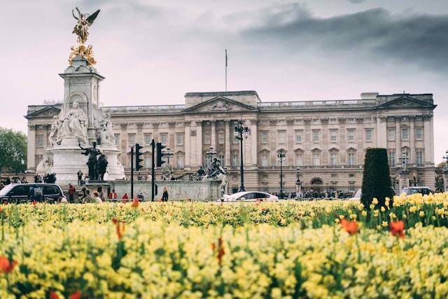 fernando-strabuli-fC-CX8dFuzE-unsplash Buckingham Palace, London, UK (Photo by Fernando Strabuli on Unsplash)