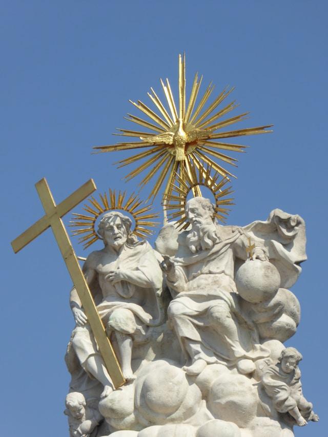 steve-sharp-D1b4RNn6GKk-unsplash The Holy Trinity (Photo by Steve Sharp on Unsplash)